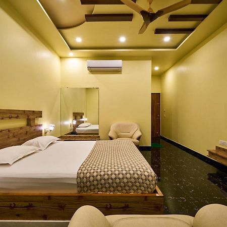 Hotel Saptarang Residency Panhāla 外观 照片