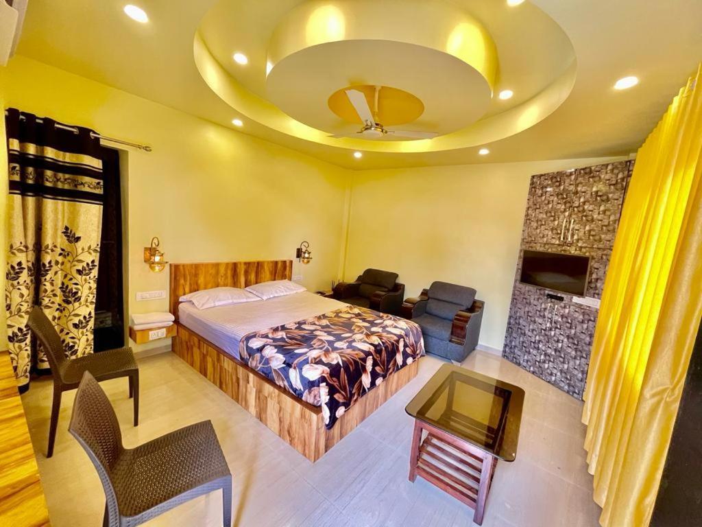 Hotel Saptarang Residency Panhāla 外观 照片