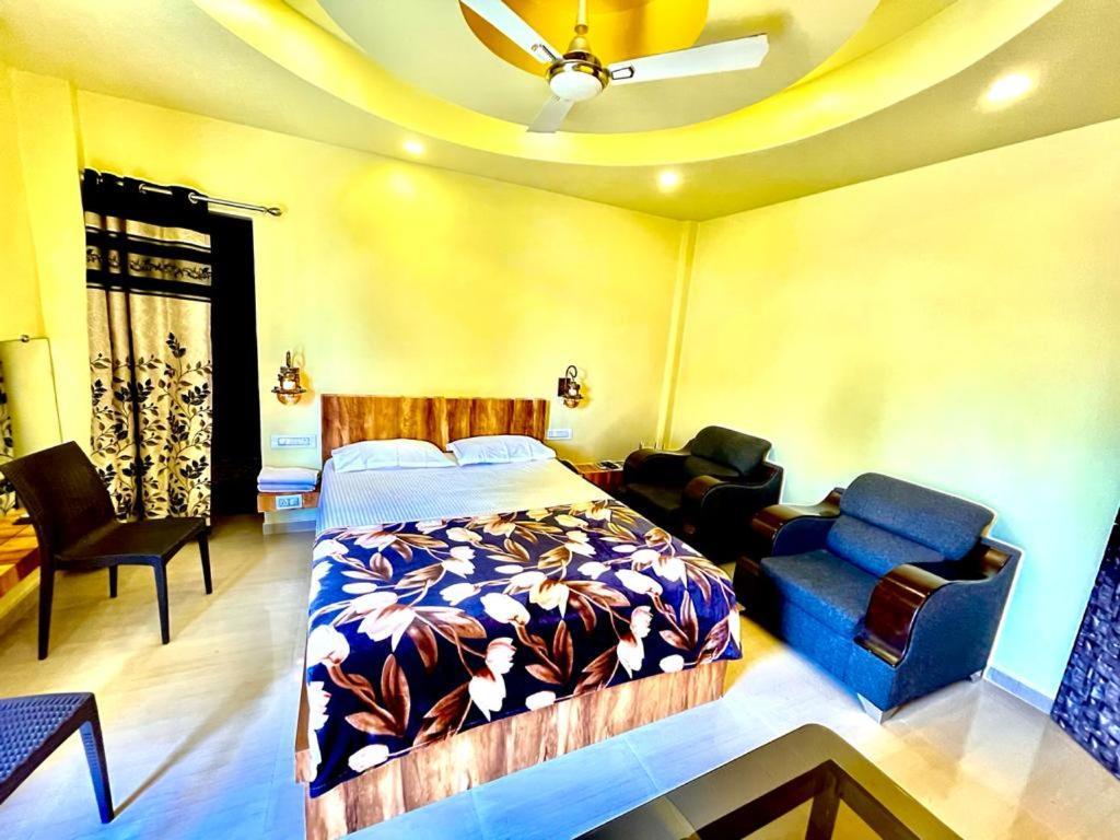 Hotel Saptarang Residency Panhāla 外观 照片