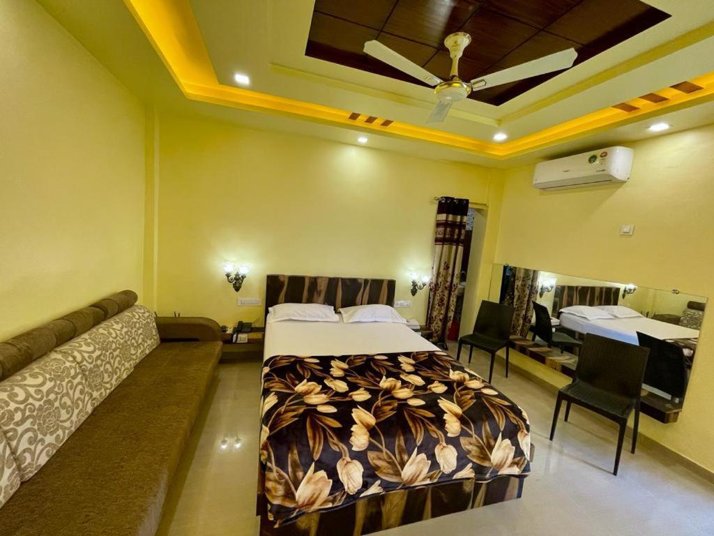 Hotel Saptarang Residency Panhāla 外观 照片