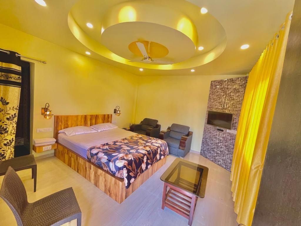 Hotel Saptarang Residency Panhāla 外观 照片