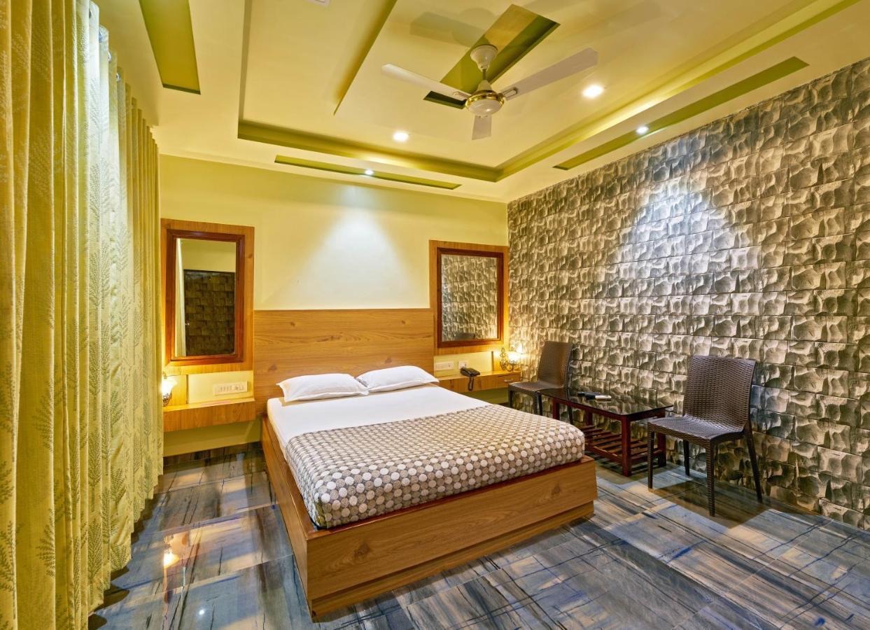 Hotel Saptarang Residency Panhāla 外观 照片