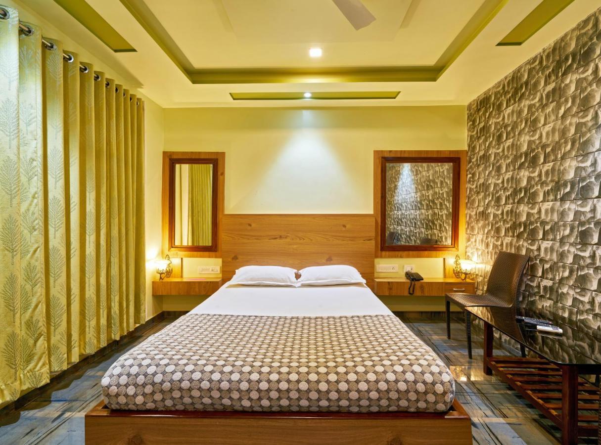 Hotel Saptarang Residency Panhāla 外观 照片