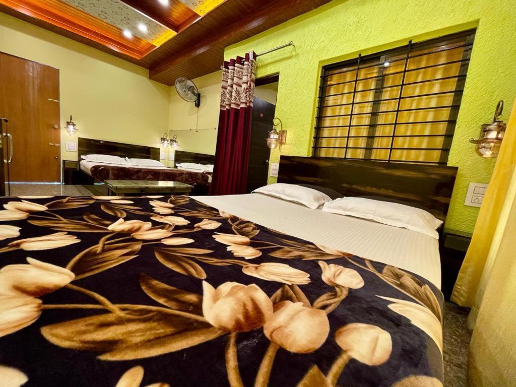 Hotel Saptarang Residency Panhāla 外观 照片
