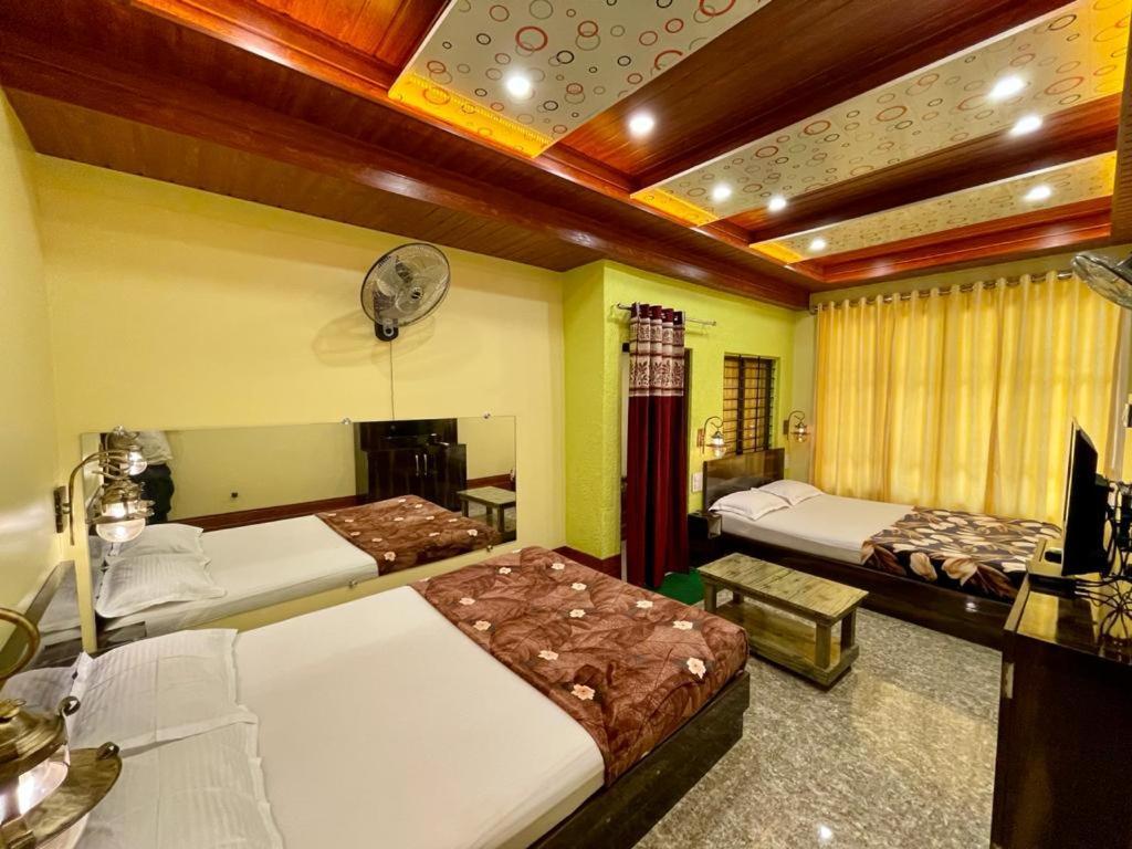 Hotel Saptarang Residency Panhāla 外观 照片