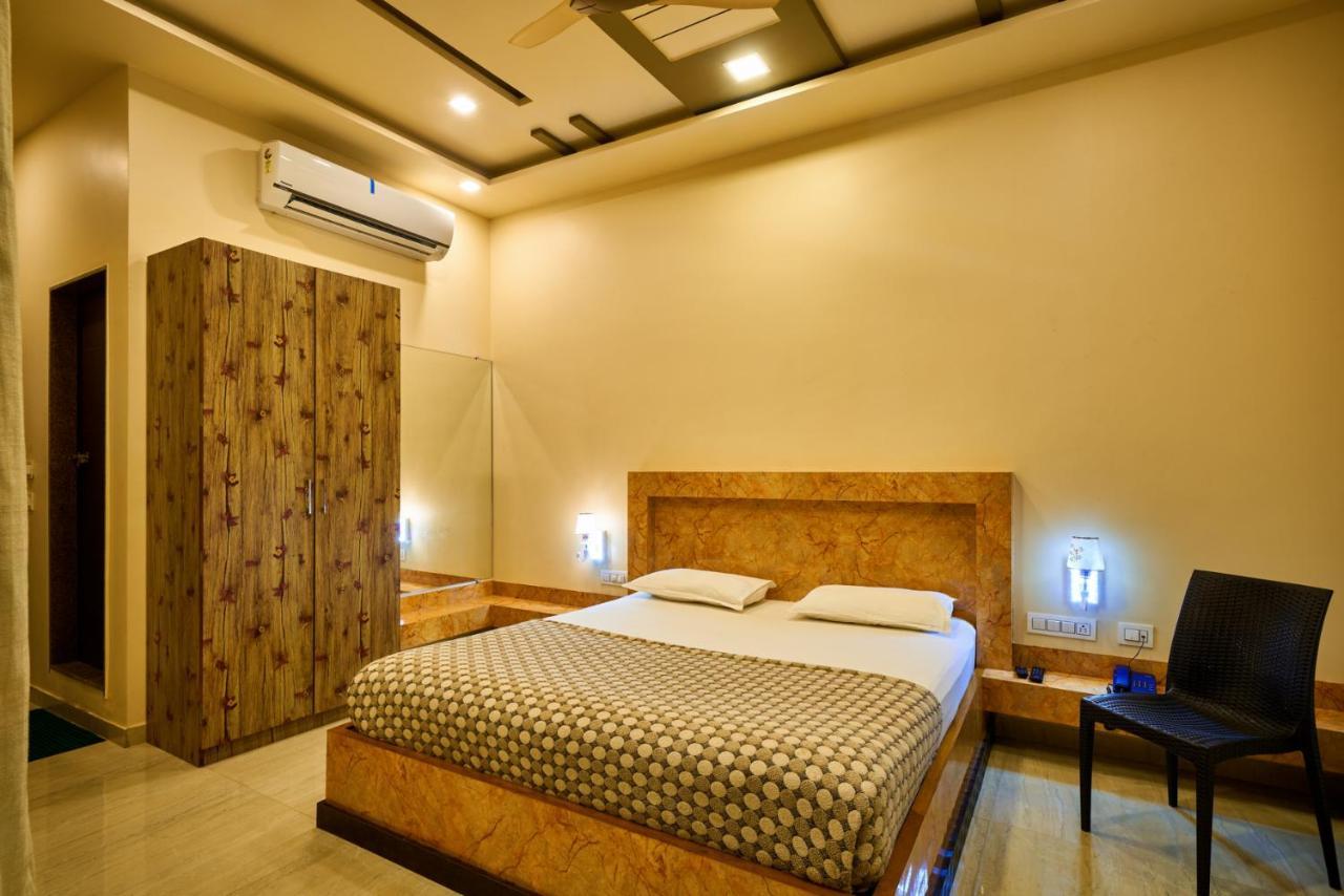 Hotel Saptarang Residency Panhāla 外观 照片