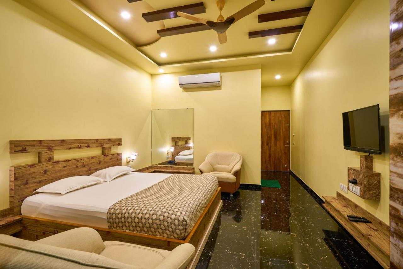 Hotel Saptarang Residency Panhāla 外观 照片