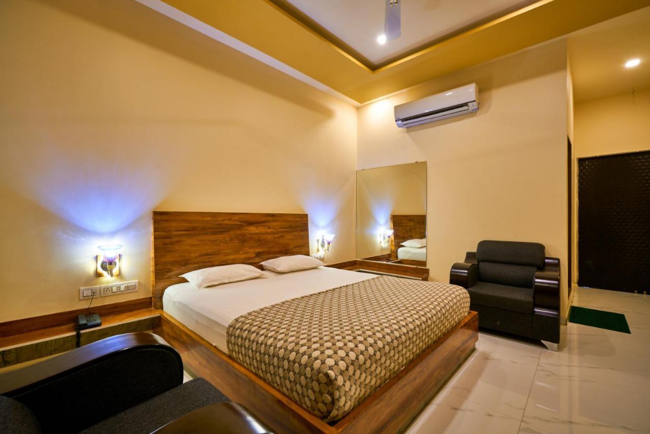 Hotel Saptarang Residency Panhāla 外观 照片