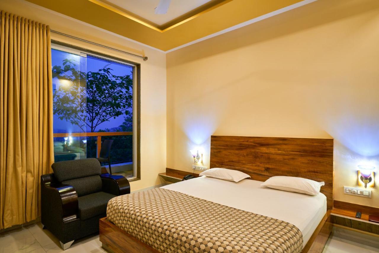 Hotel Saptarang Residency Panhāla 外观 照片