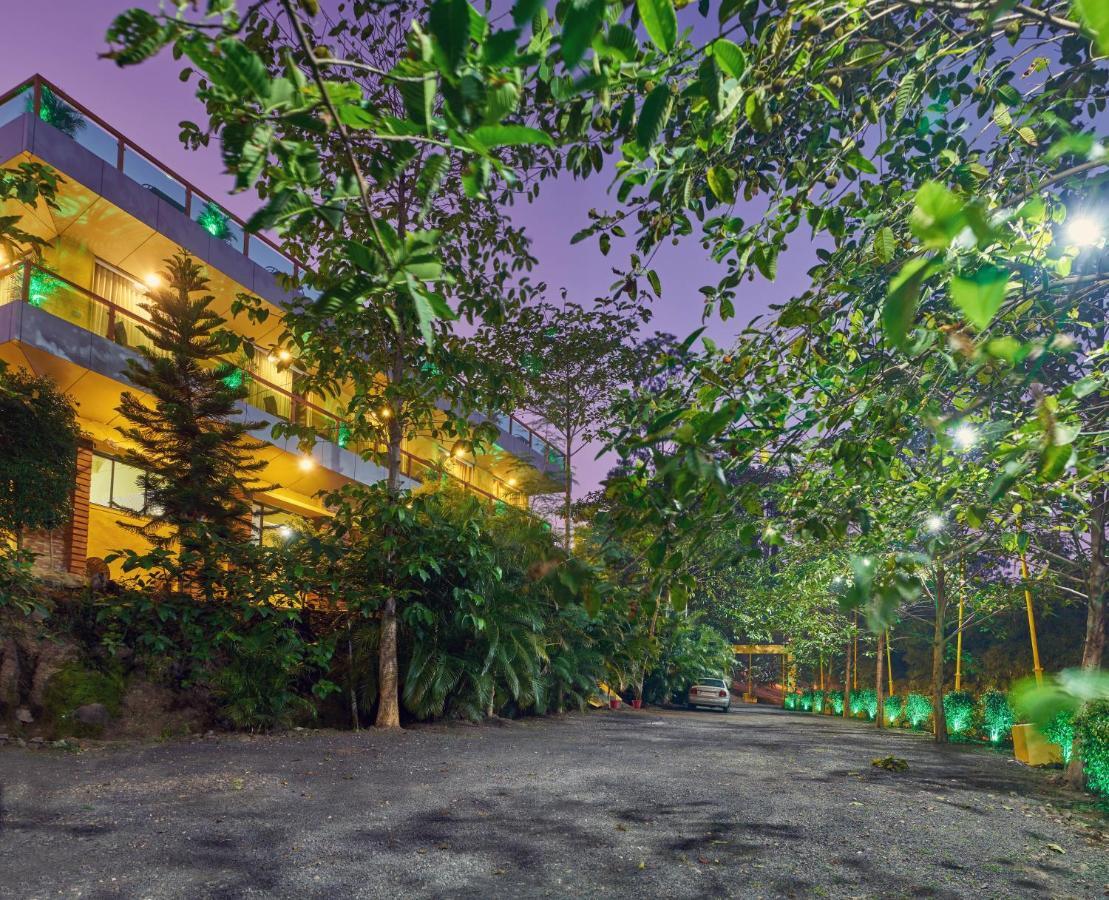 Hotel Saptarang Residency Panhāla 外观 照片